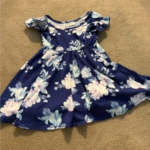 ⭐️3 for $25⭐️Dot Dot Smile Navy Blue Floral Dress